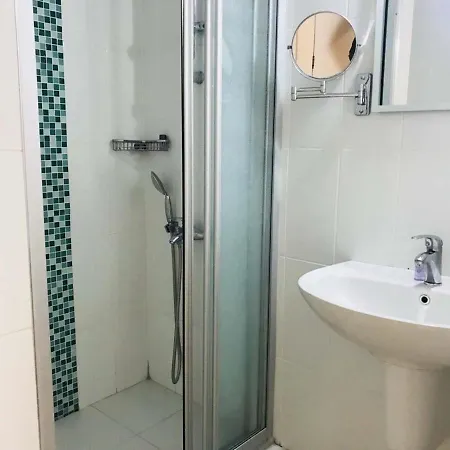 Richloungeotel Bed and breakfast *